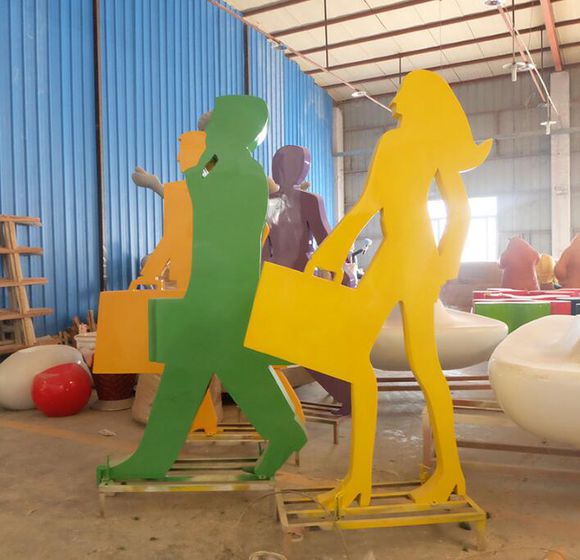 立体人物抽象雕塑