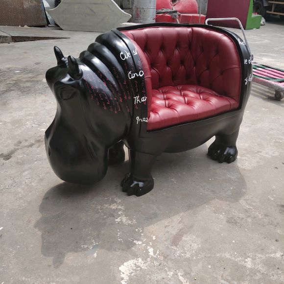 动物玻璃钢雕塑