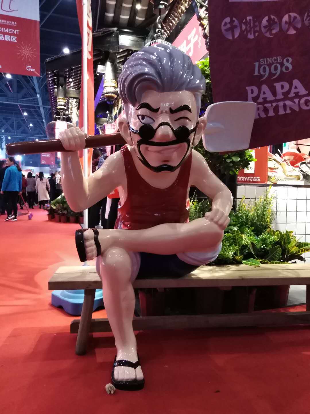 玻璃钢商场雕塑